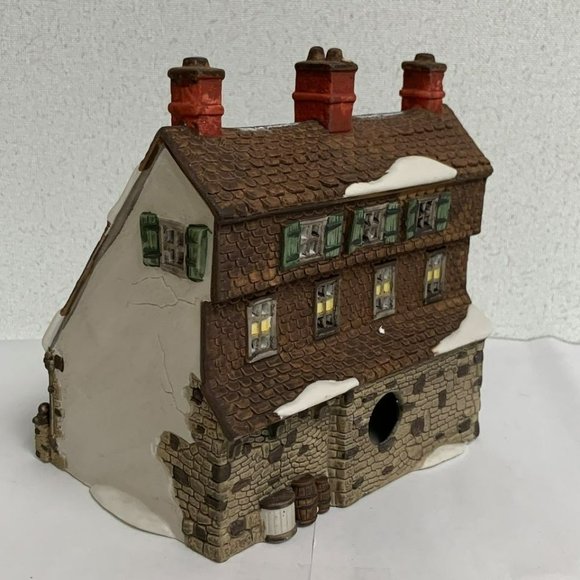 Dept 56 Wackford Squeers Boarding School Dickens Village Lighted Building - 1988 - Picture 10 of 11